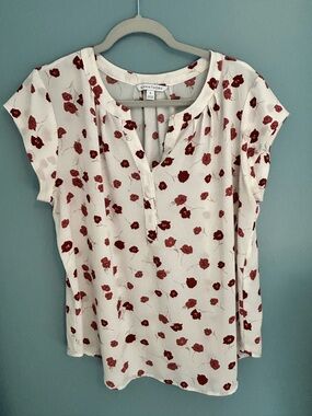 White Floral Split-Neck Short Sleeve Top